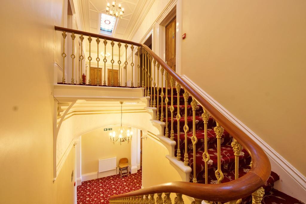 Edgerton Hotel Huddersfield Ngoại thất bức ảnh