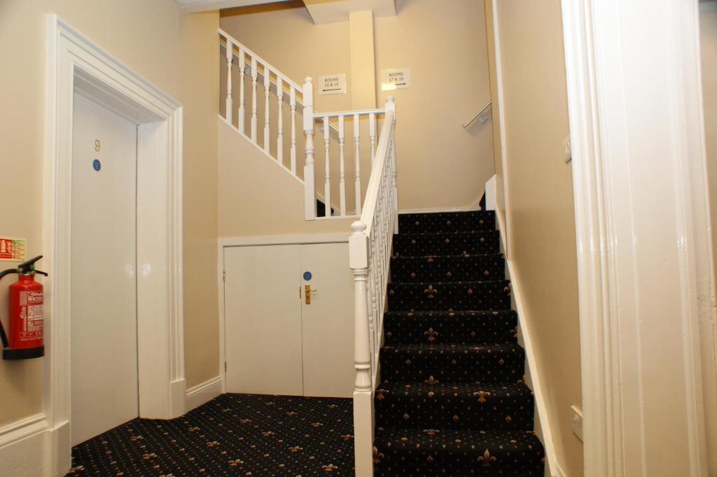Edgerton Hotel Huddersfield Ngoại thất bức ảnh